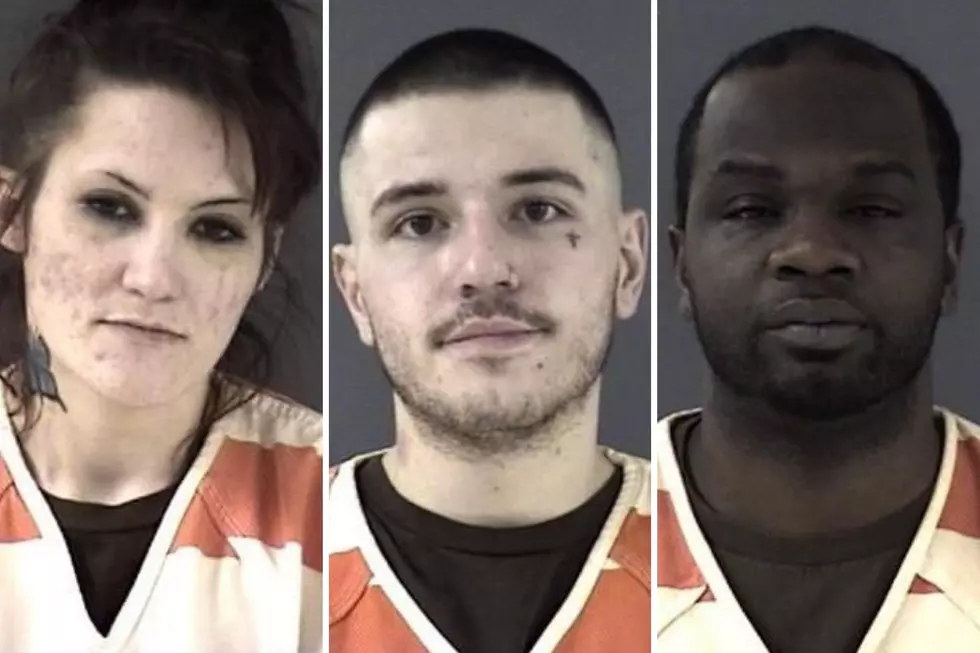 3 Fugitives Arrested After Pursuit Ends in Crash in Cheyenne Pond