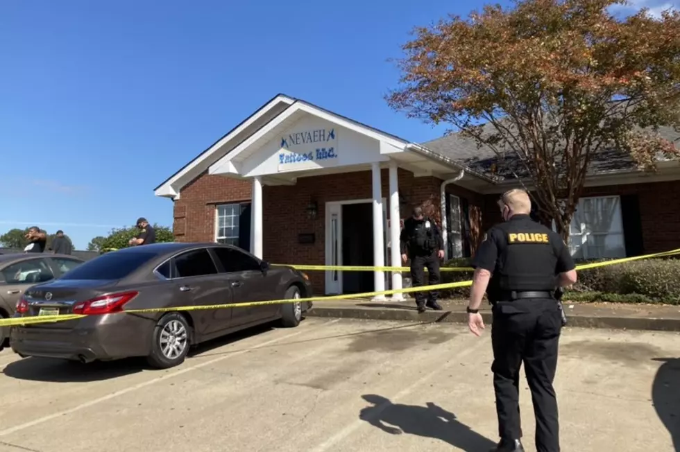 1 Shot at Tuscaloosa Tattoo Parlor, Suspect at Large