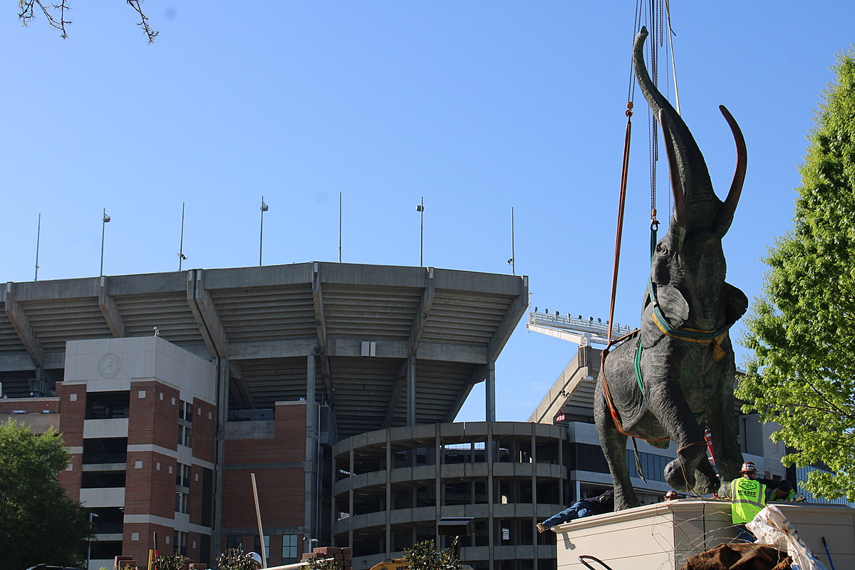 BryantDenny Moved Tuska 7Ton Elephant Statue