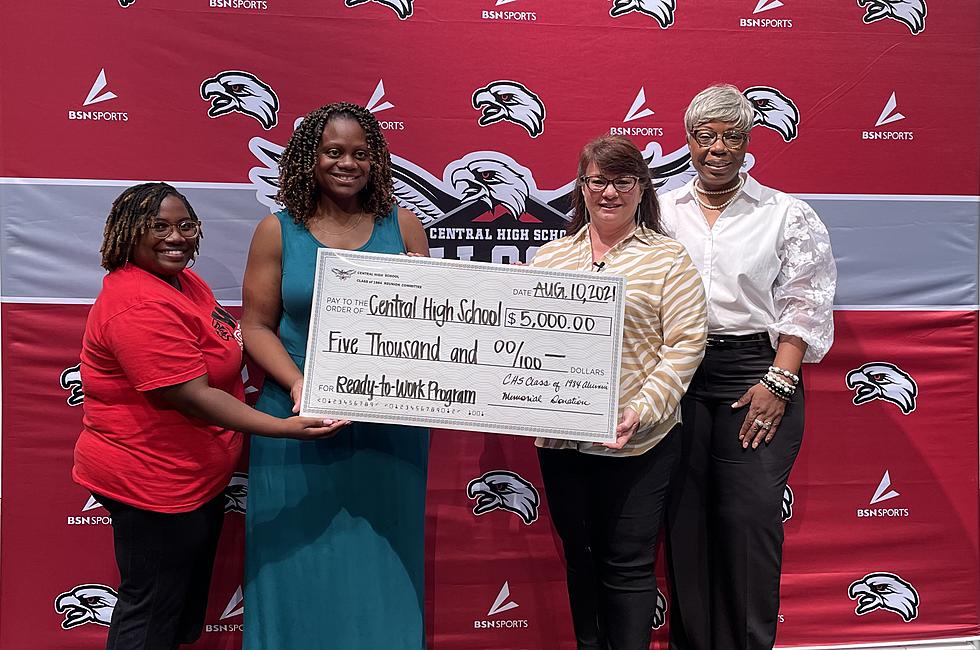 Central High School Receives Memorial Donation from Class of 1984