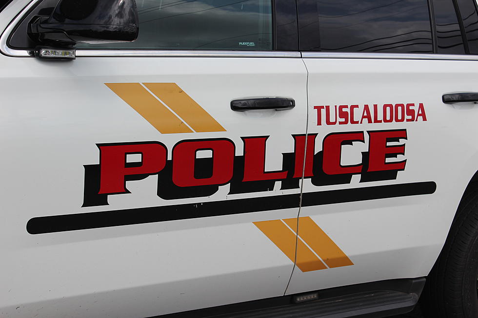 Police Respond to Multiple Calls of Naked Man in Downtown Tuscaloosa, Alabama