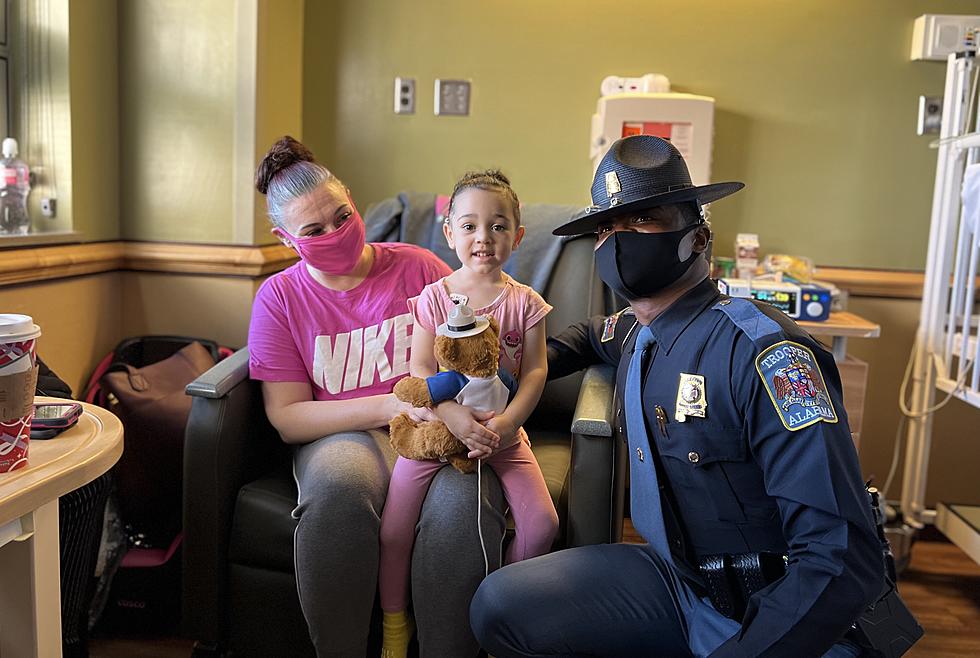 State Troopers Deliver Teddy Bears to Sick Children for Christmas