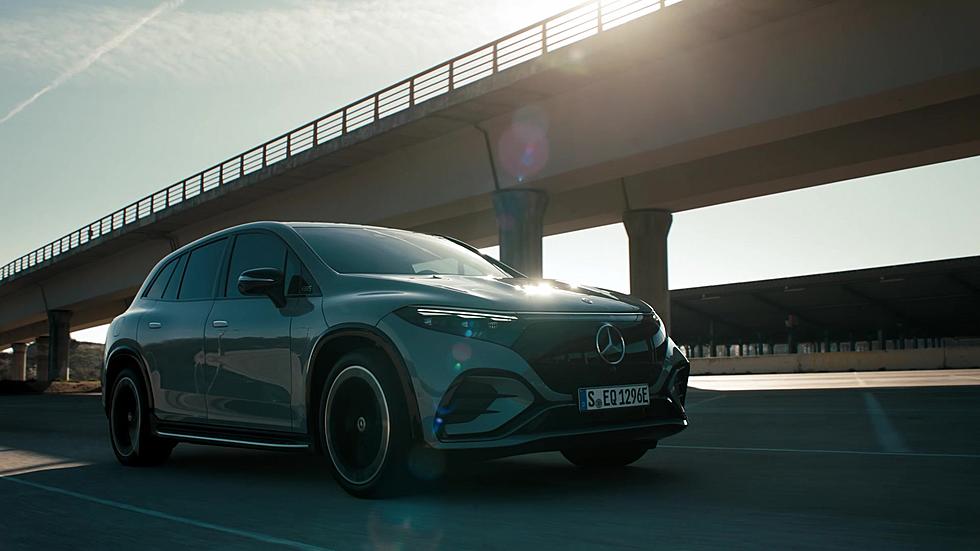 Mercedes Unveils the EQS SUV, Their Largest Exclusively Electric Luxury Vehicle