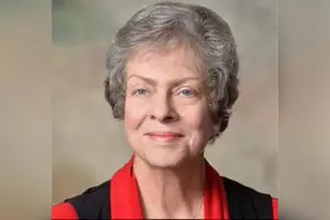 Northport&#8217;s First Woman Mayor, Donna Aaron, Dies at 79