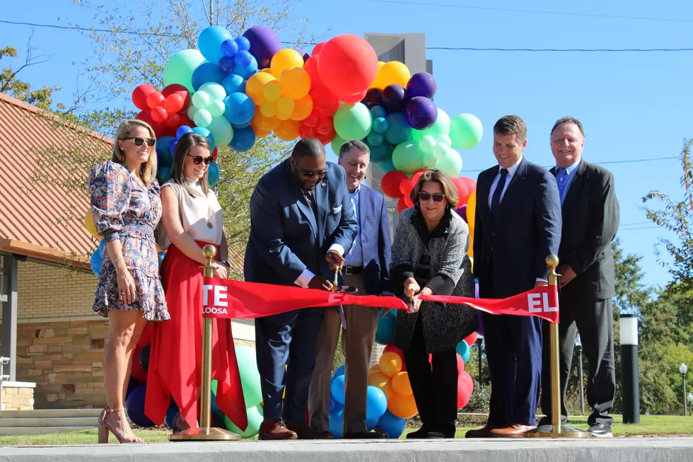City Leaders, Terry Saban Cut Ribbon on River District Park