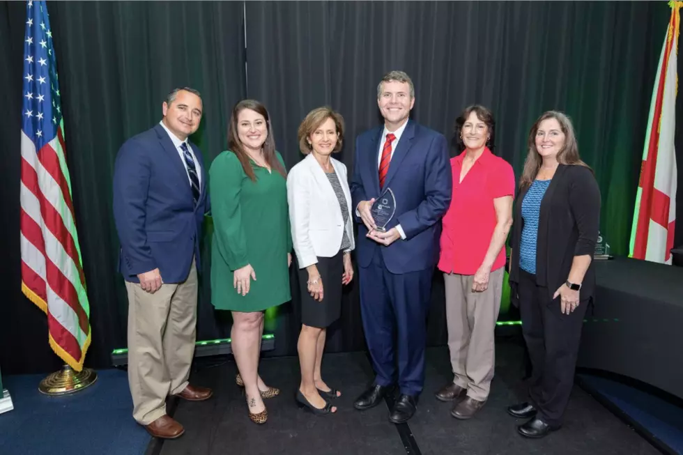 Mayor Walt Maddox Receives Nationwide Disaster Award at State Leadership Conference