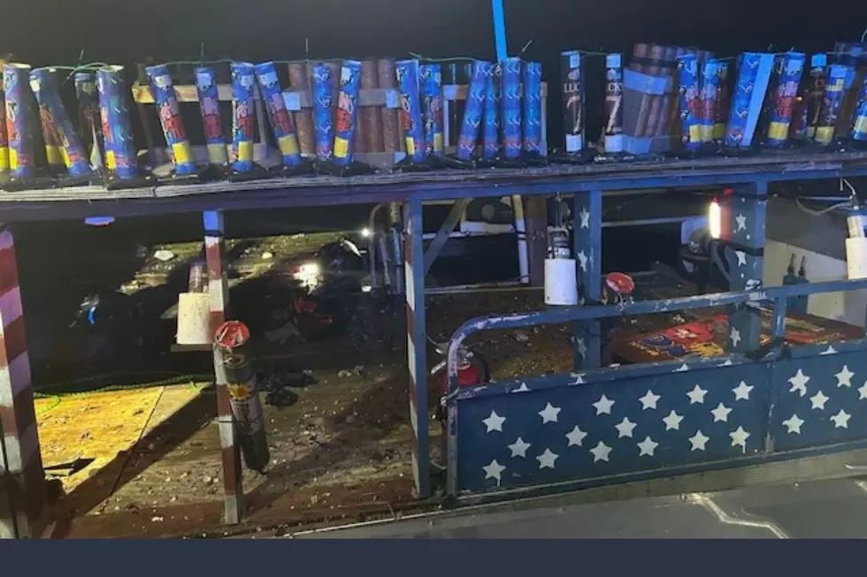 Fireworks Explosion on Pontoon Injures Six During Lake Martin Celebration