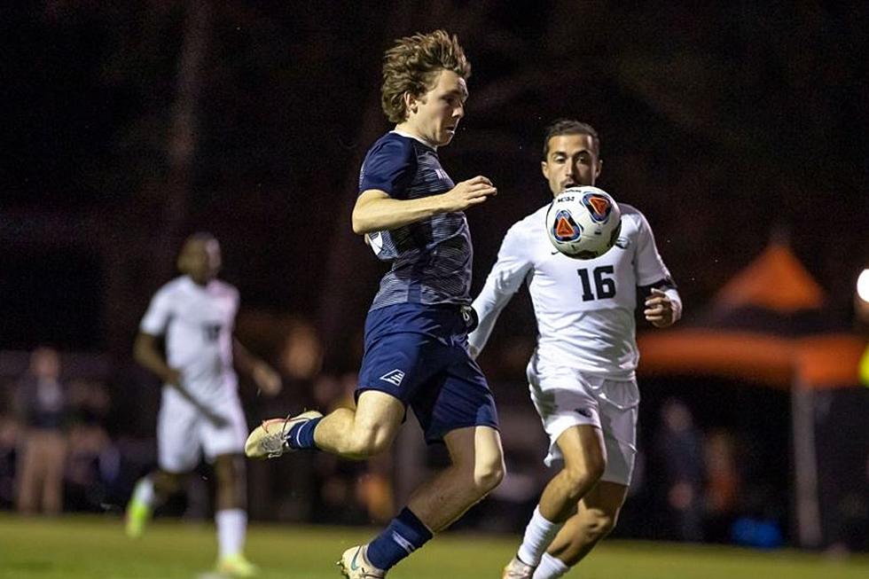 UNH Shutout by Oregon in NCAA Tournament Game, 1-0