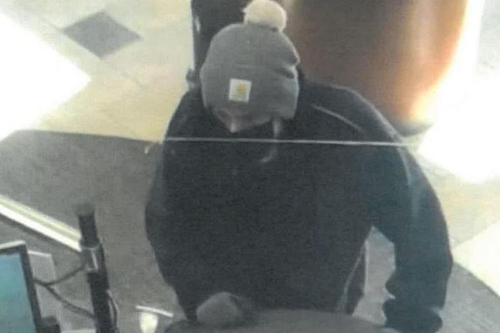 York, Maine Bank Robber Flees Police in Salisbury, Mass
