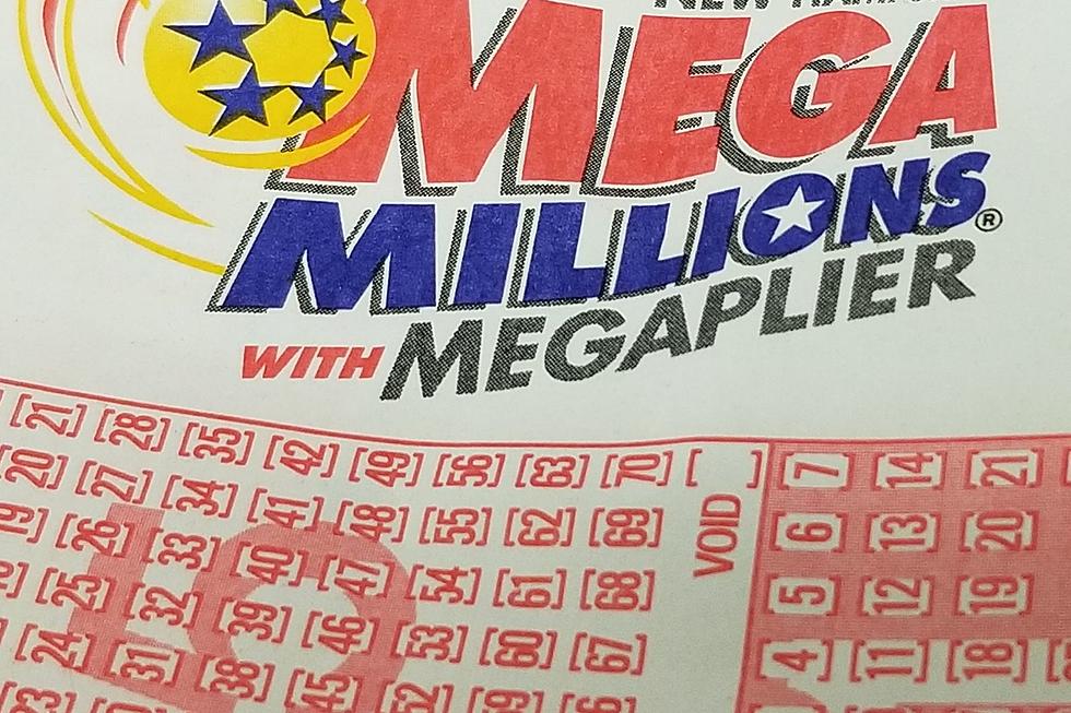 Maine Man Who Won $1.3B Lottery Jackpot Suing Mother of His Child