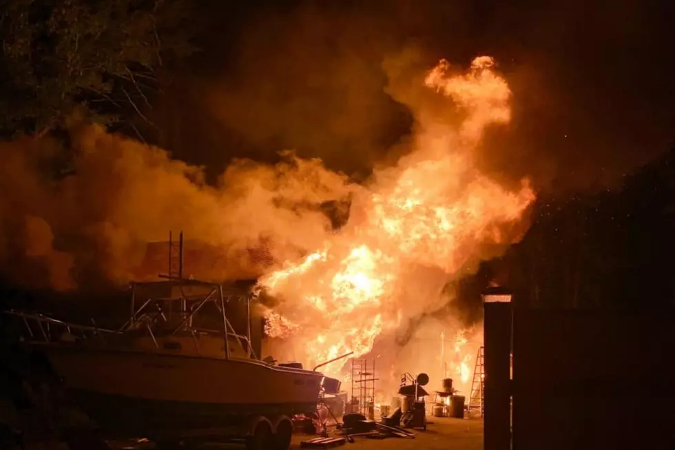 Fire Destroys East Kingston, NH Barn