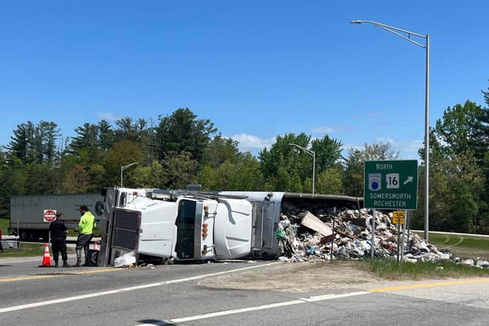 Tractor-trailer jackknifed on Shelburne road on Saturday