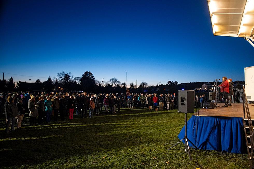 Former Police Chief Remembered as &#8216;Absolute Hero&#8217; at New Hampshire Hospital Vigil