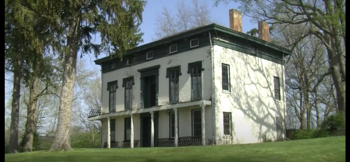 You And 15 Friends Can Rent An Entire Haunted Indiana House