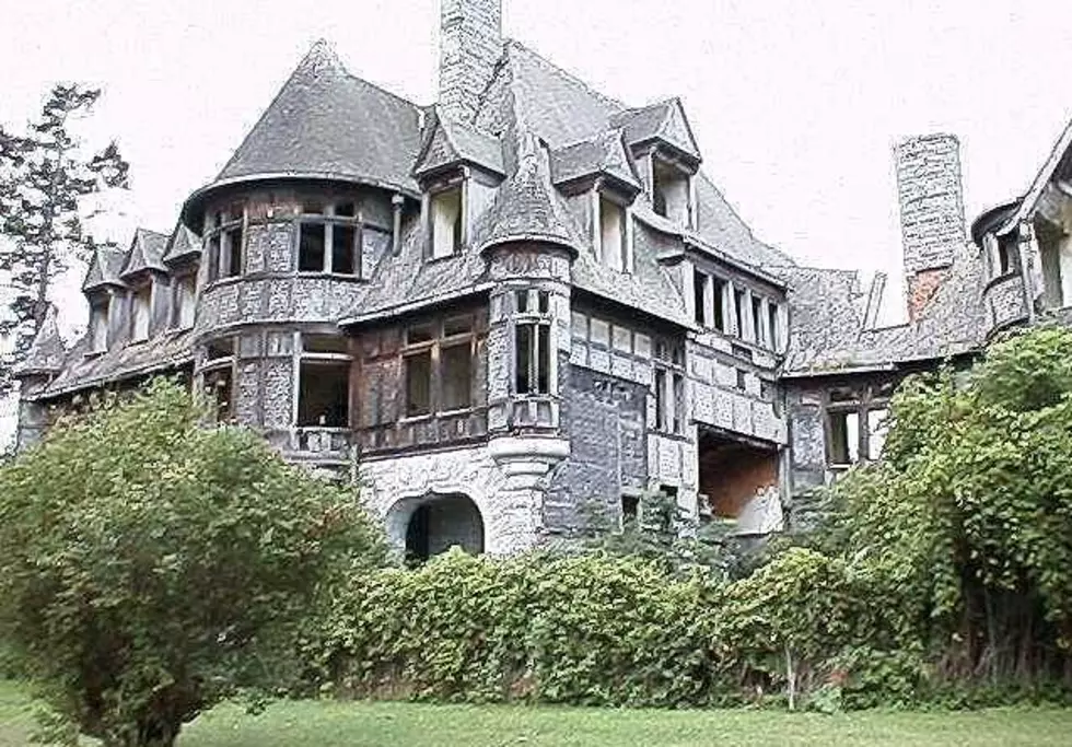 Step Inside Castle Abandoned for 70 Years in New York’s Thousand Islands