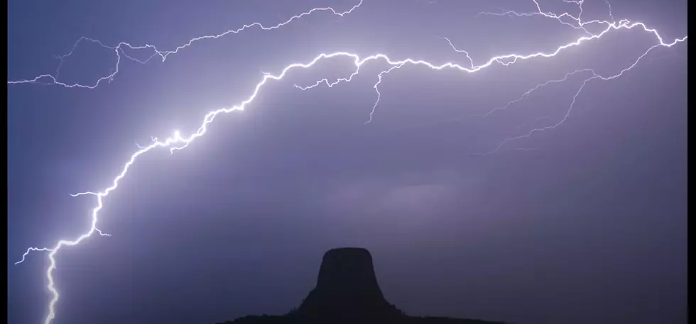 Lightning Over Devil's Tower is the Stuff of Old West Legends