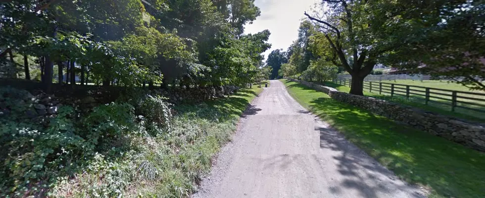 The Mysterious 'Billionaire's Dirt Road' Near White Plains, NY