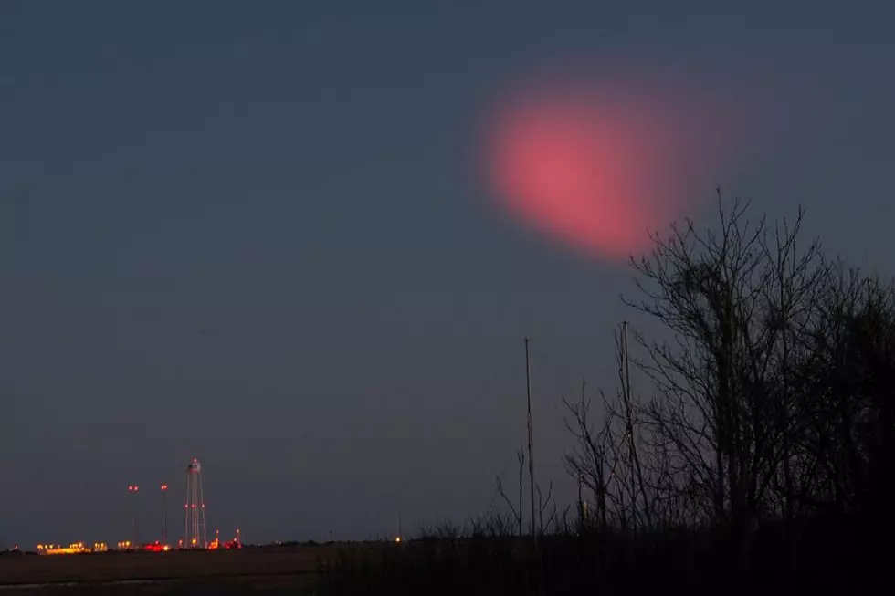 Pink Mystery Cloud Seen Over Margate, New Jersey Was Not a UFO