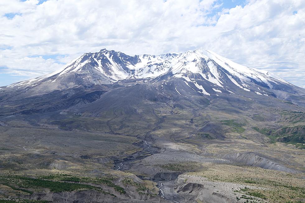 Bigfoot Prints in the Shadow of Mount St. Helens Raises Questions