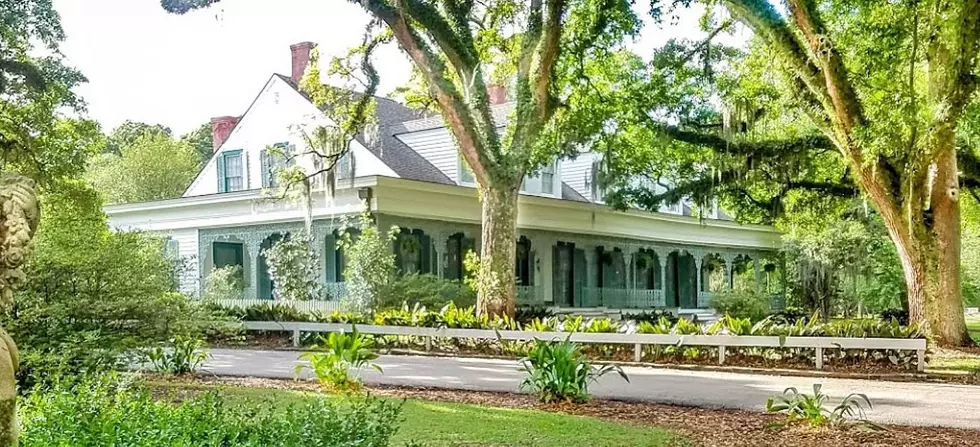 Louisiana’s Myrtles Plantation Shares Chilling New Photo